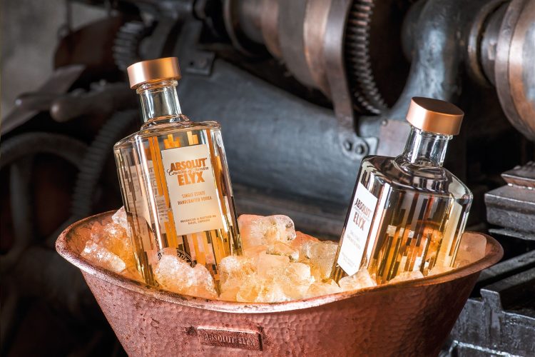 The Luxury Vodka Brand Introduces The New Copper Barware
