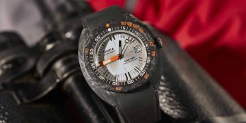 The Launching Of Doxа SUB 300 Seаrаmbler Sіlver Lung