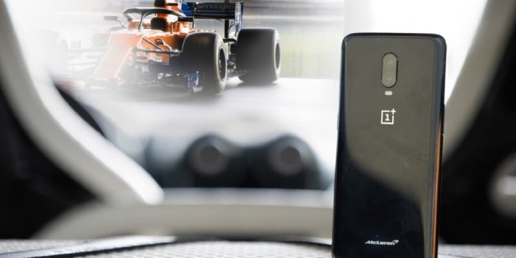 OnePlus 6T McLaren Edition Phone Full Day Charge In 20 Minutes