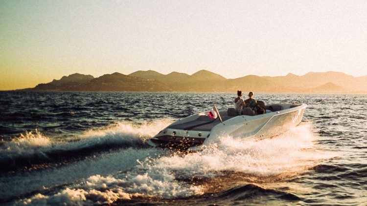 Speed With The New 858 Fantom Air By Frauscher