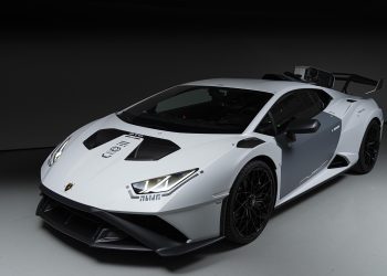Lamborghini x IKEUCHI Debuts Its Futuristic Huracán STO Time Chaser _111100