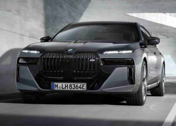 Vroom vroom! The 650-HP 2024 BMW i7 M70 is one swanky Power Barge