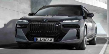 Vroom vroom! The 650-HP 2024 BMW i7 M70 is one swanky Power Barge