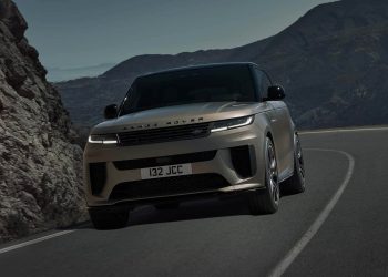 Range Rover’s 626 HP Sport SV Can Accelerate to 60 MPH in 4 Seconds.