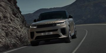 Range Rover’s 626 HP Sport SV Can Accelerate to 60 MPH in 4 Seconds.