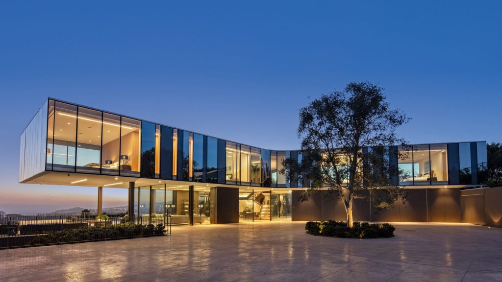 Above Los Angeles: Inside the Remarkable Orum Residence